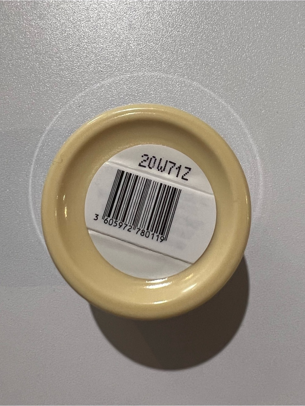 !it Cosmetics Confidence in a Cream Anti-Aging Moisturizer - Cream and Silver - Picture 5 of 5